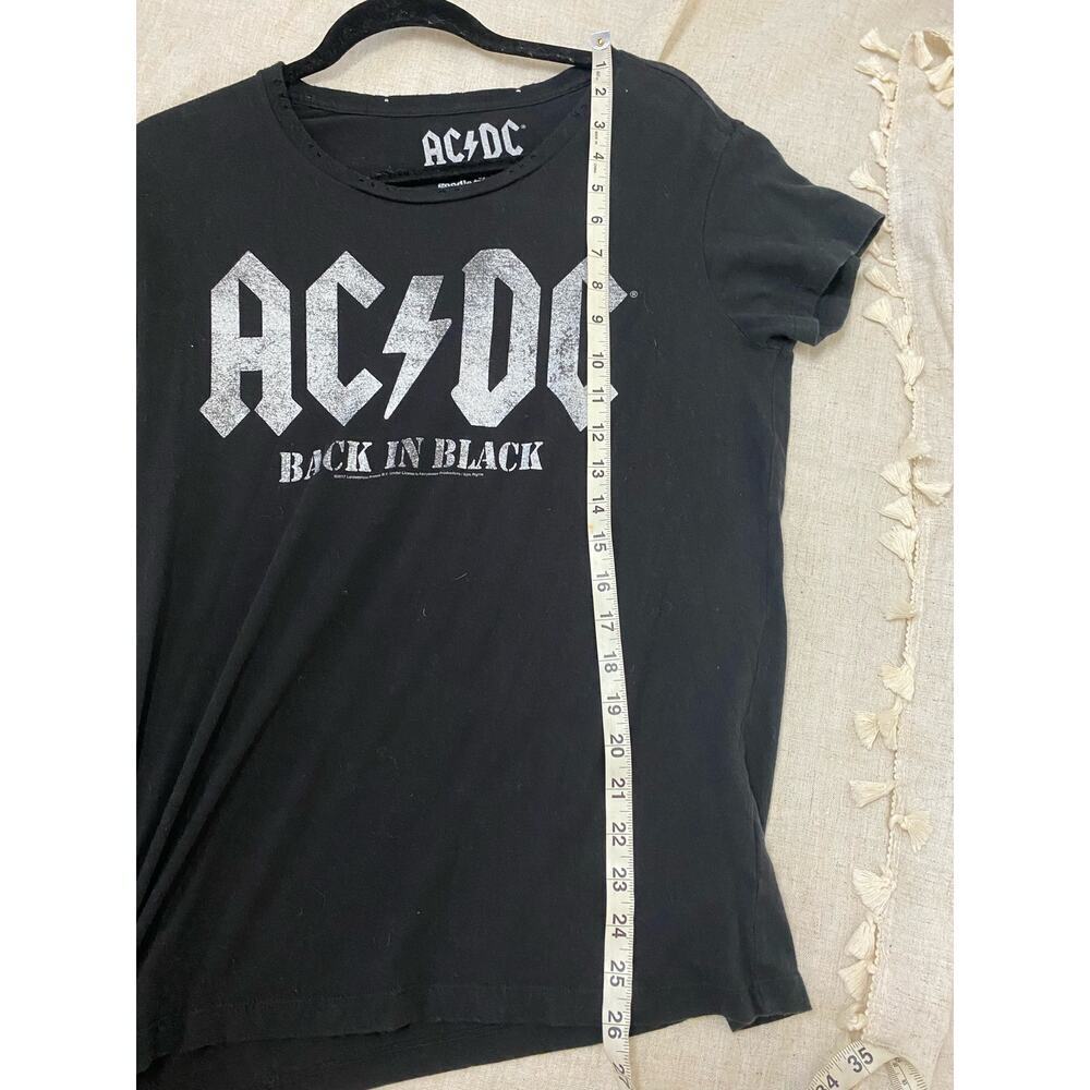 AC DC Back in Black Short Sleeve Graphic Tee Size Large - Picture 10 of 10